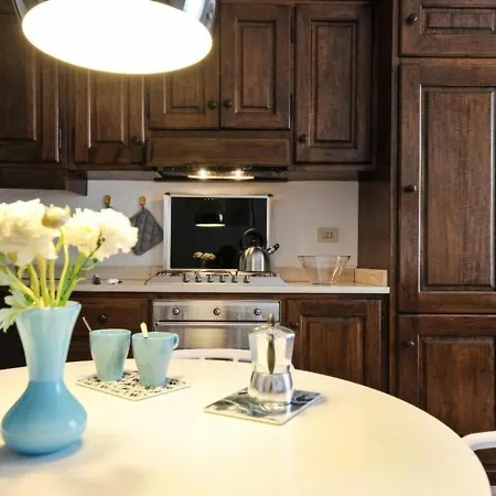 Piero Della Francesca By Halldis Apartmán Milán